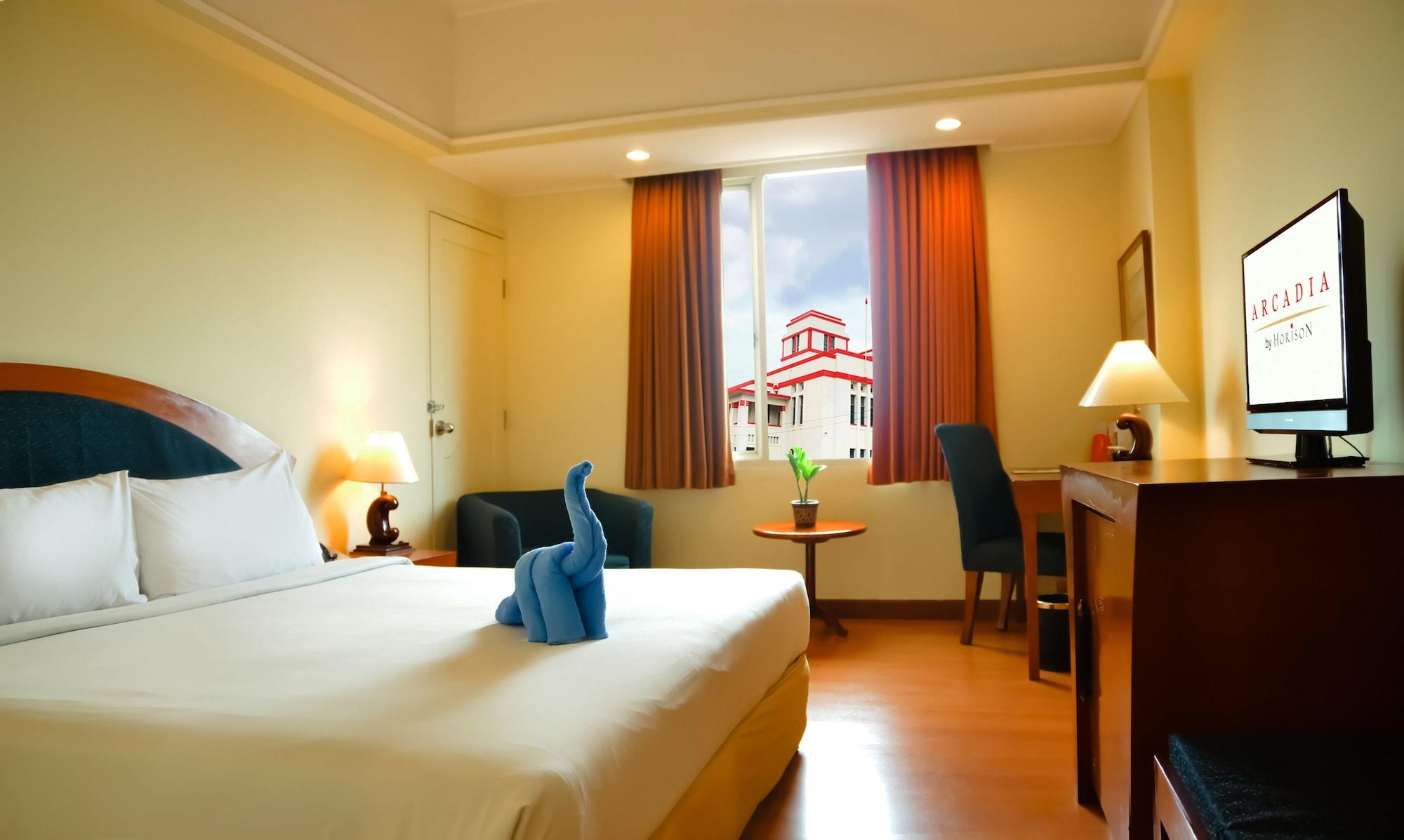 Arcadia Surabaya Hotel Ngoại thất bức ảnh