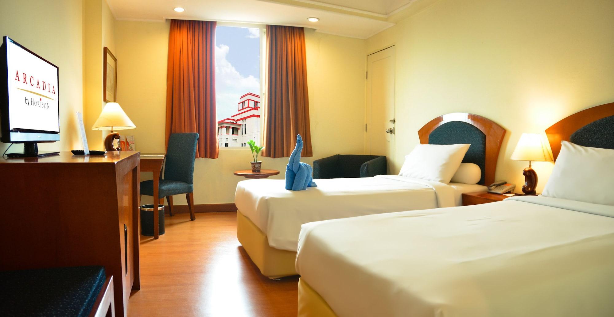 Arcadia Surabaya Hotel Ngoại thất bức ảnh