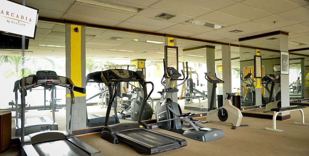 Arcadia Surabaya Hotel Ngoại thất bức ảnh