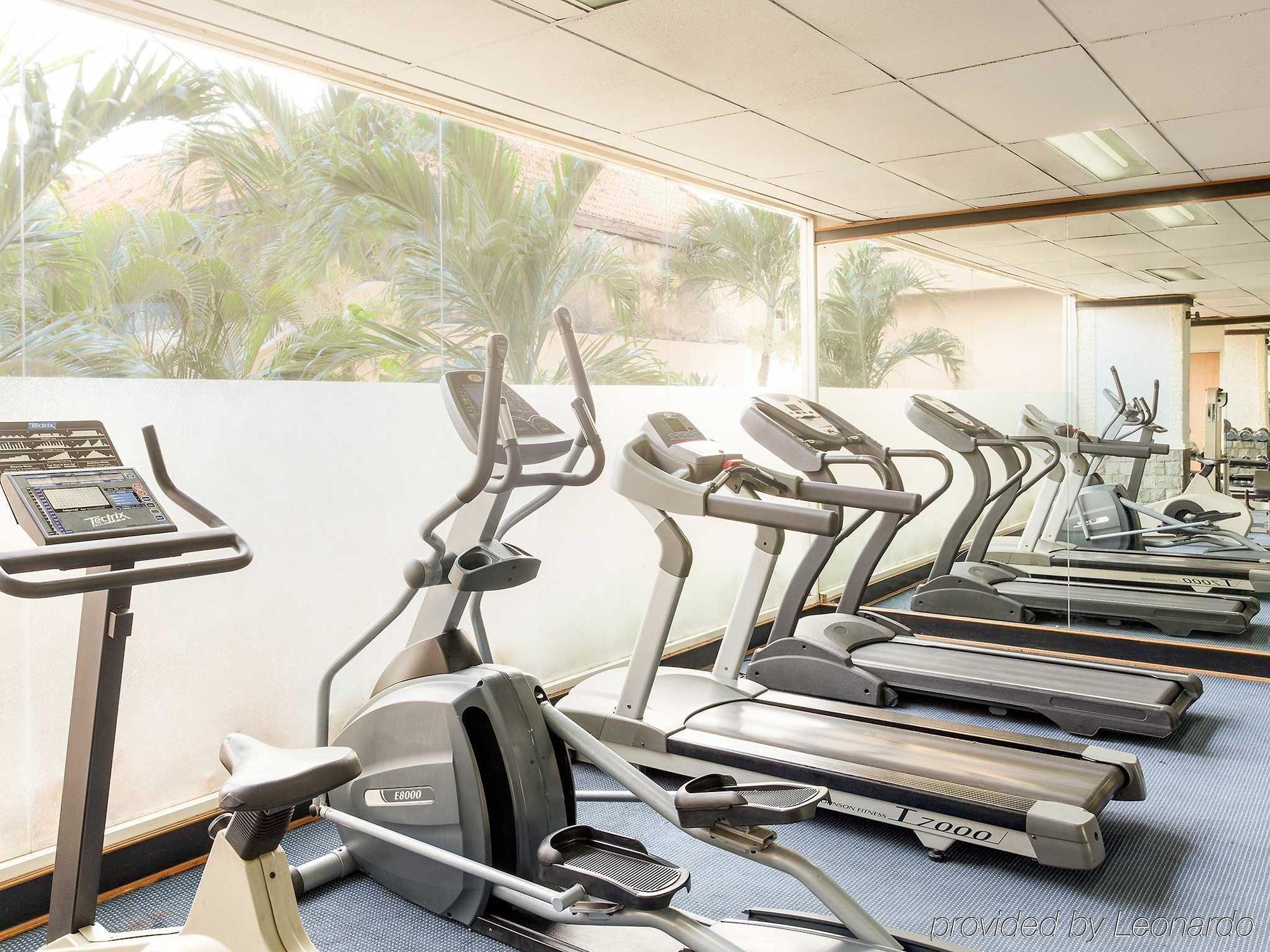 Arcadia Surabaya Hotel Ngoại thất bức ảnh