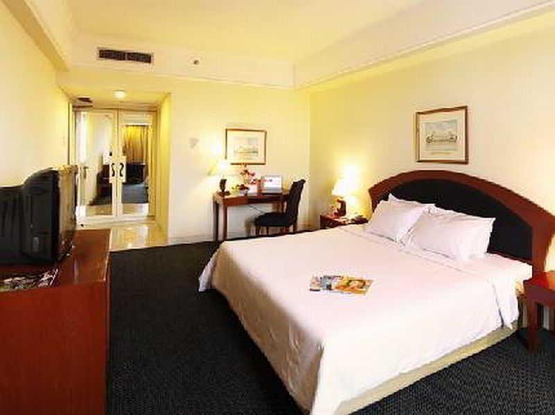 Arcadia Surabaya Hotel Ngoại thất bức ảnh