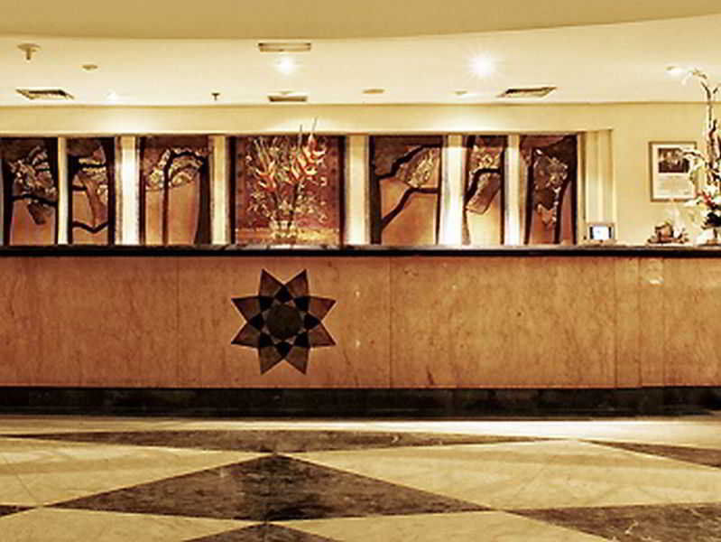 Arcadia Surabaya Hotel Ngoại thất bức ảnh