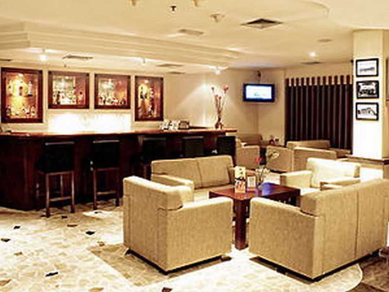 Arcadia Surabaya Hotel Ngoại thất bức ảnh
