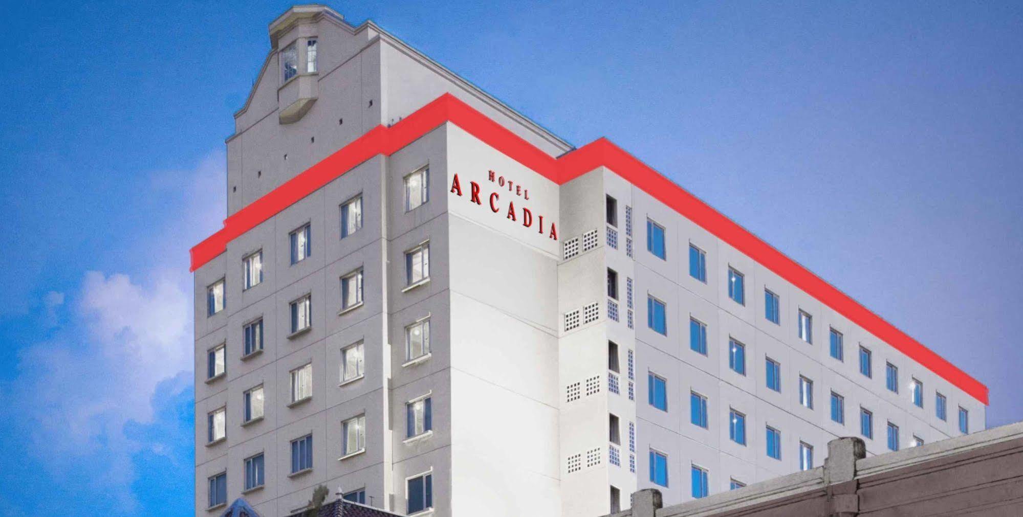Arcadia Surabaya Hotel Ngoại thất bức ảnh