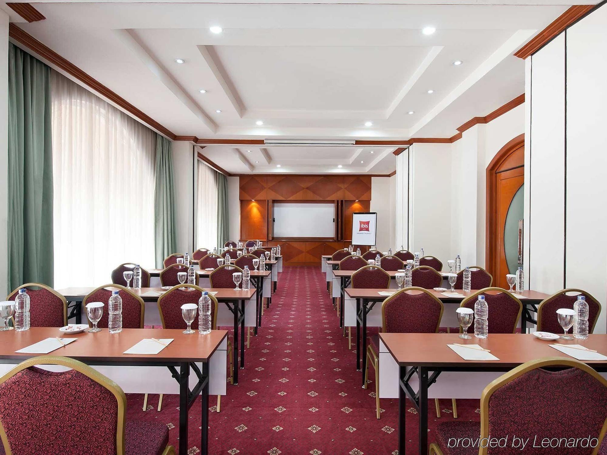 Arcadia Surabaya Hotel Ngoại thất bức ảnh