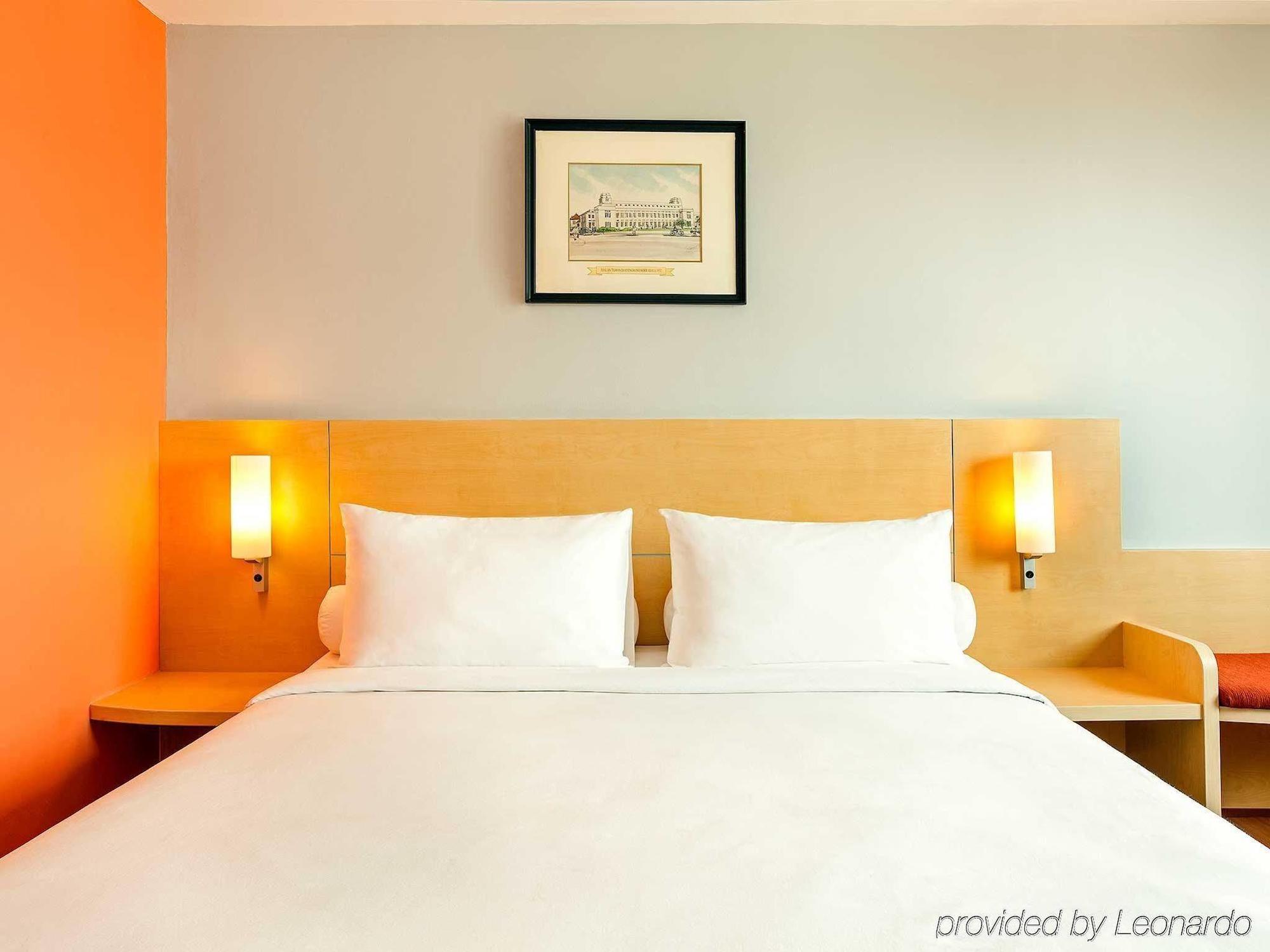 Arcadia Surabaya Hotel Ngoại thất bức ảnh
