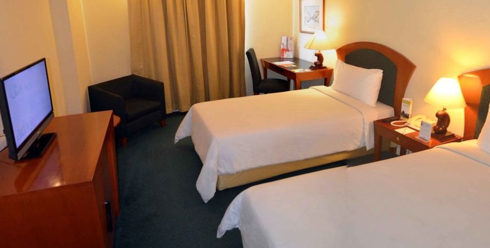 Arcadia Surabaya Hotel Ngoại thất bức ảnh