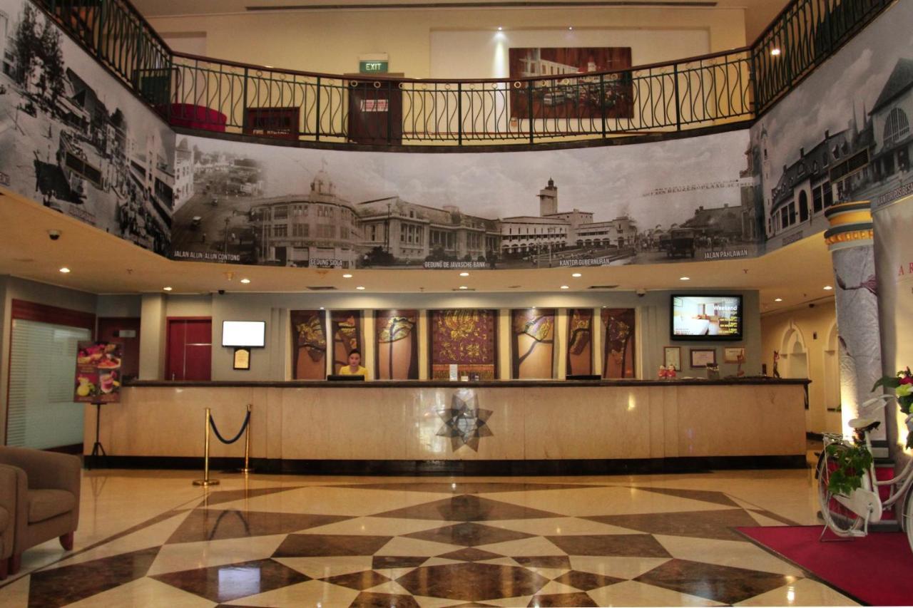 Arcadia Surabaya Hotel Ngoại thất bức ảnh