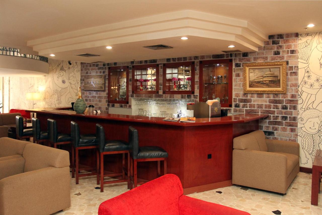 Arcadia Surabaya Hotel Ngoại thất bức ảnh